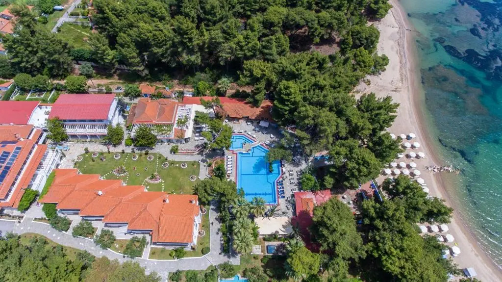 Porfi Beach Hotel