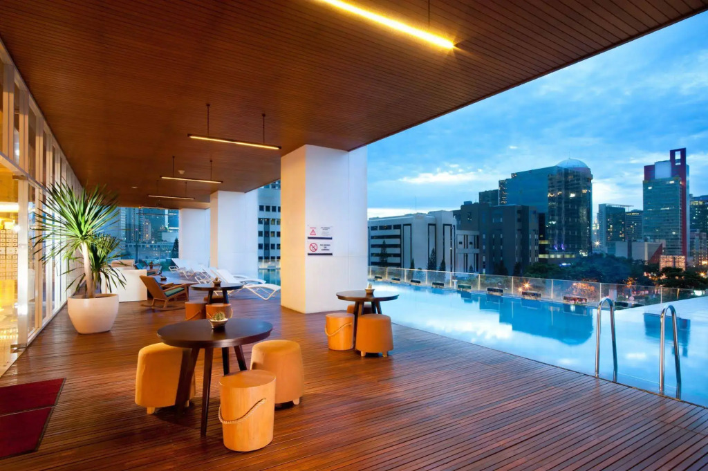 JS Luwansa Hotel & Convention Center