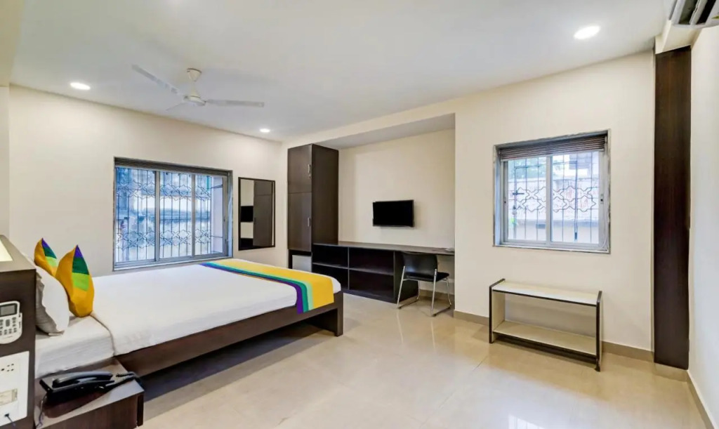 Itsy Hotels Neeranand Plaza, Bhawanipur