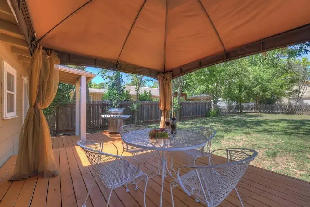 Marilyn House Iconic Charm 3 Mins to Downtown!