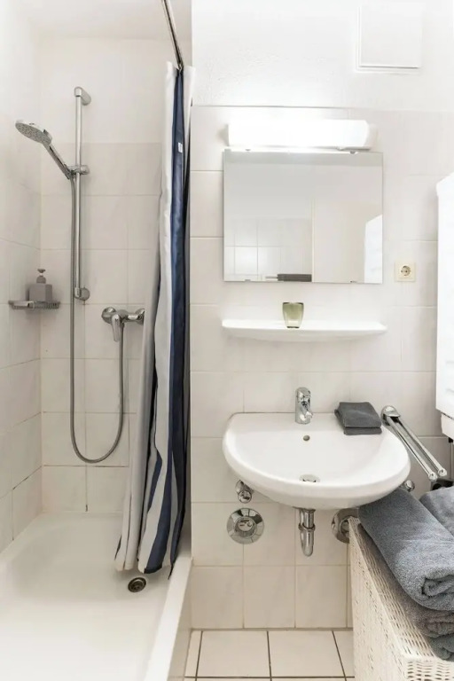 Elegant Studio Apartment in Düsseldorf Ludenberg