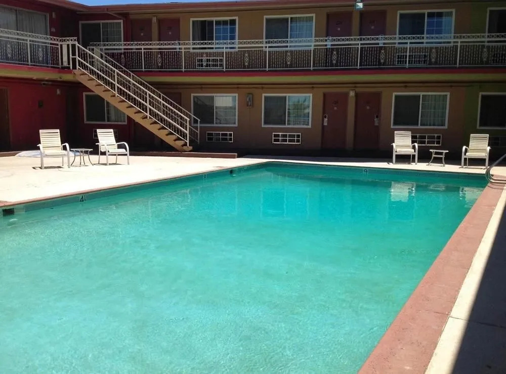 Americas Best Value Inn/motel 6 Barstow