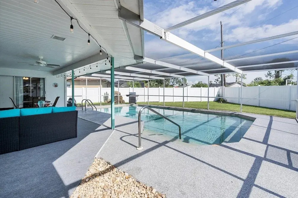 Port Charlotte 2 Bedroom Private Pool Dog Friendly Home 2 Home