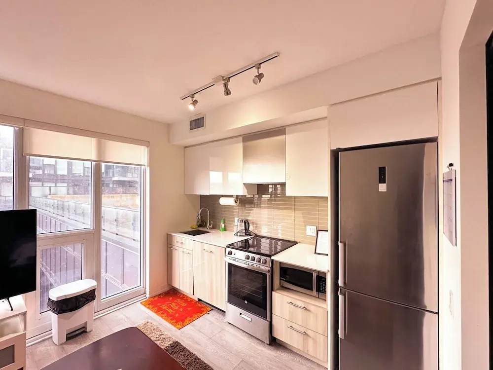 Jarvis Suites - Prime Location
