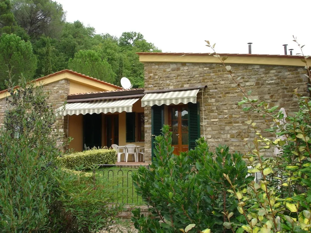 Agriturismo Avanella Appartamenti a 150 mt dalla piscina 150 mt from swimming pool
