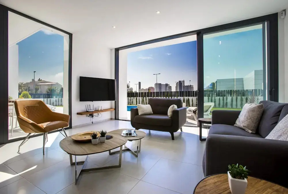 Villa Clem in Calp With 4 Bedrooms and 3 Bathrooms