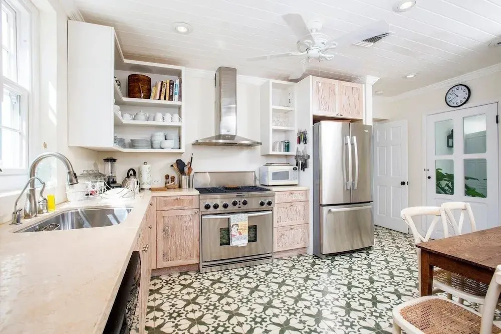 Buccaneer Hill 6 Bedroom Home