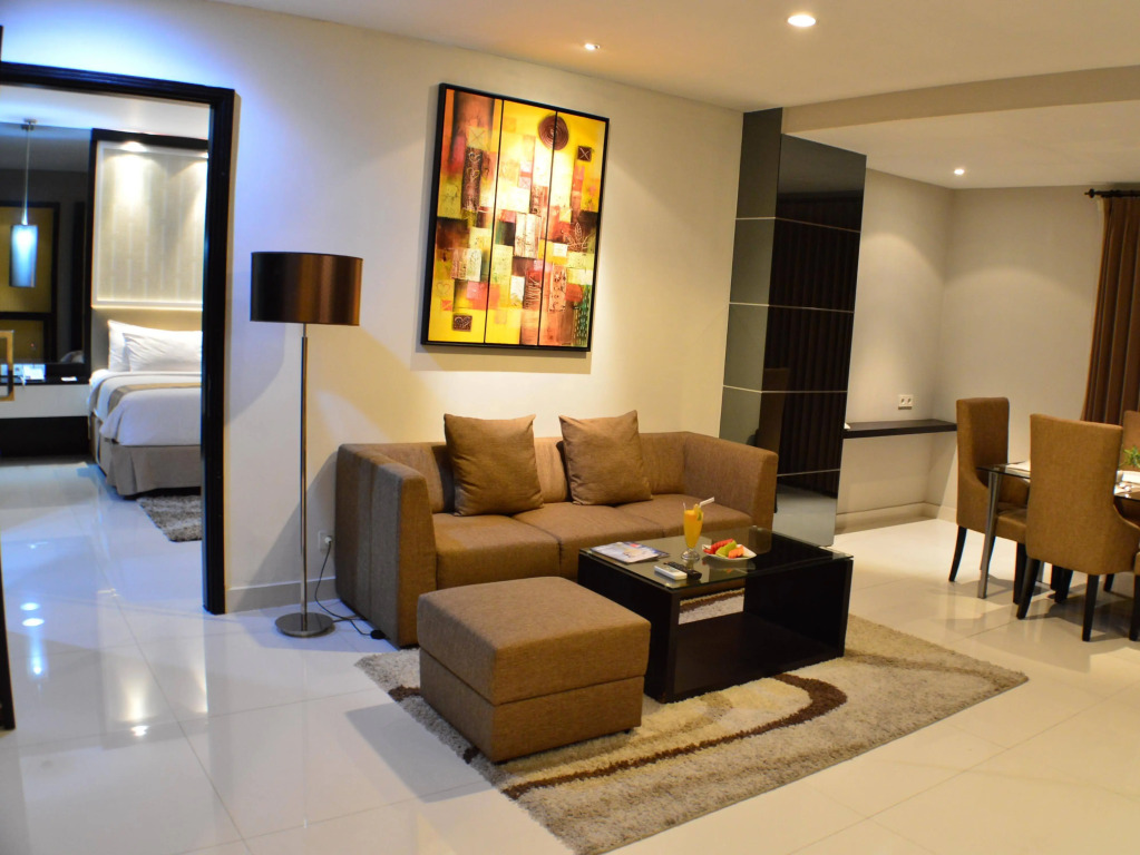Prime Royal Hotel