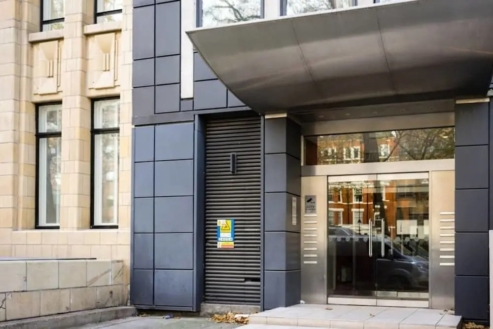 Super Central Flat Sleeps/4 -1 min to Holborn Tube