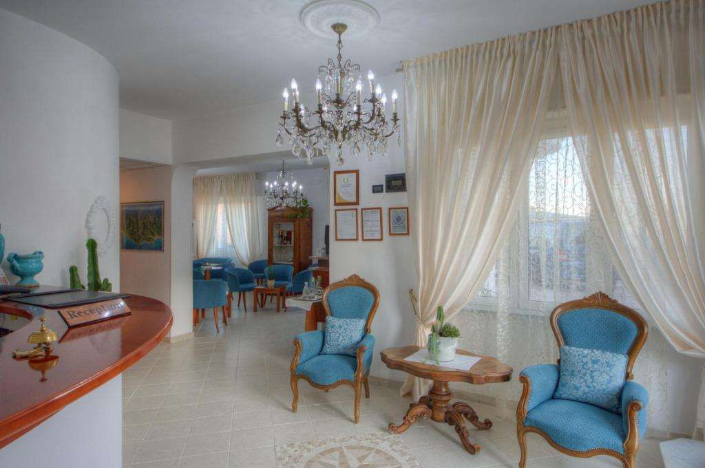 Hotel Noris