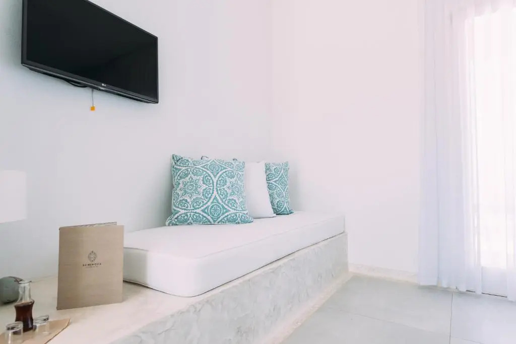 Schinoza luxury suites
