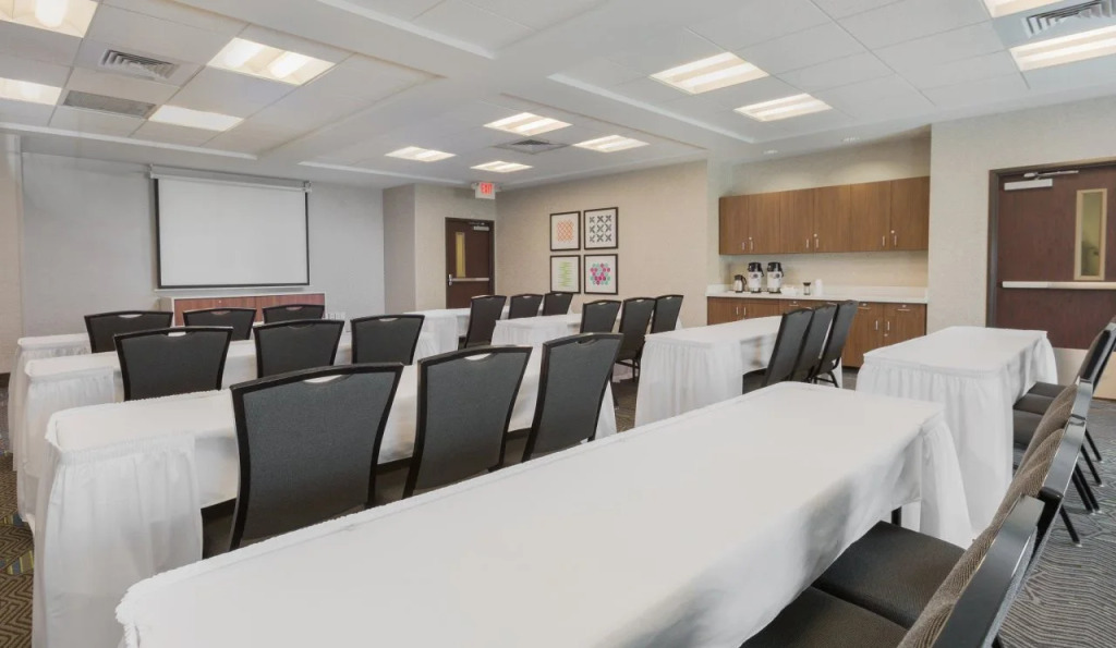 Holiday Inn Express Hotel & Suites Eugene Downtown - University by IHG