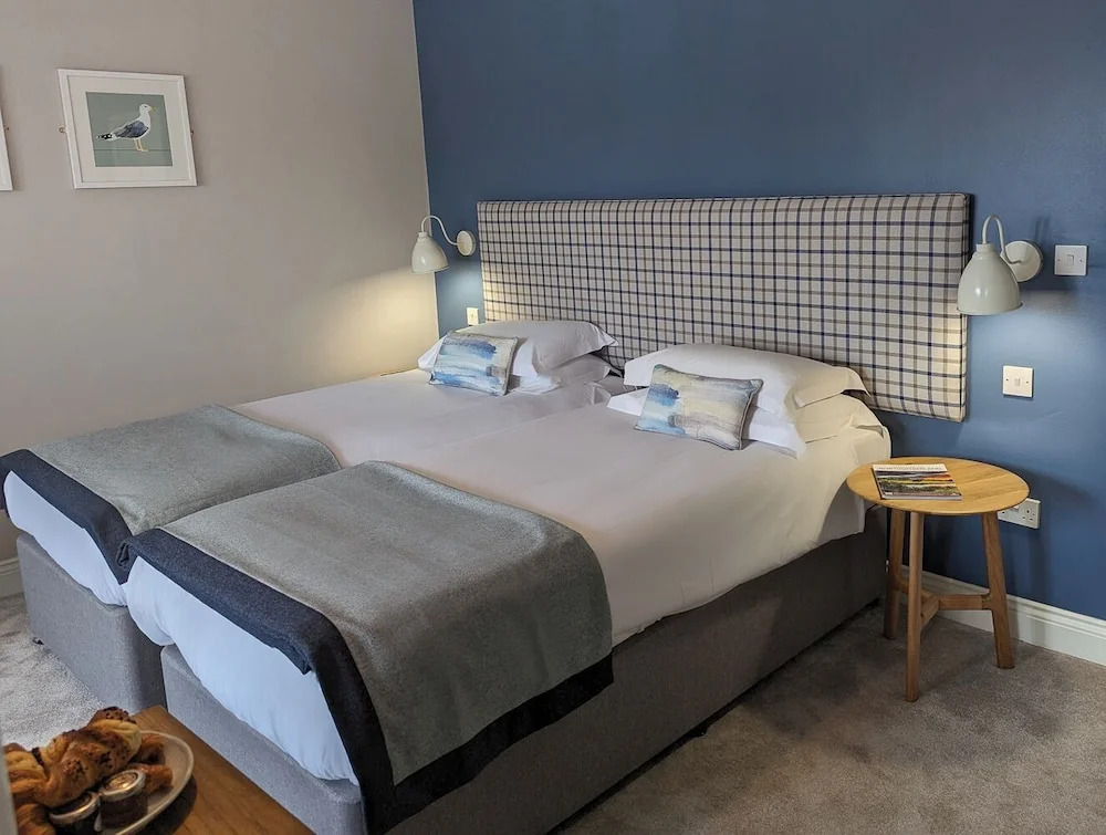 Beach House Hotel