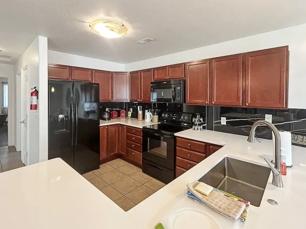 Canyon View Oasis 3 Bedroom Home