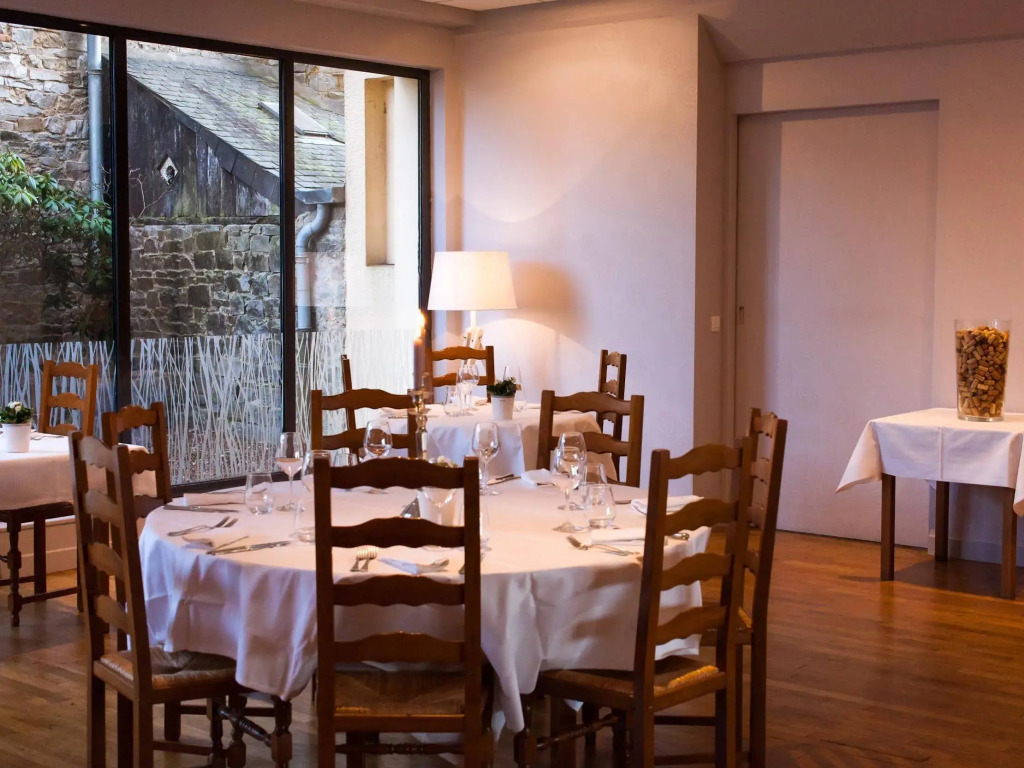 Logis Hotel Restaurant Le Commerce