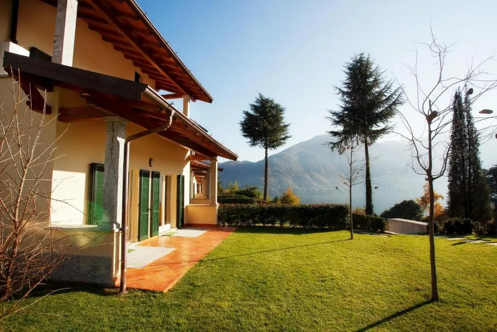 Tremezzo Residence 5-1 of 11 Apartments in An Exclusive Residence by Italian Apartments