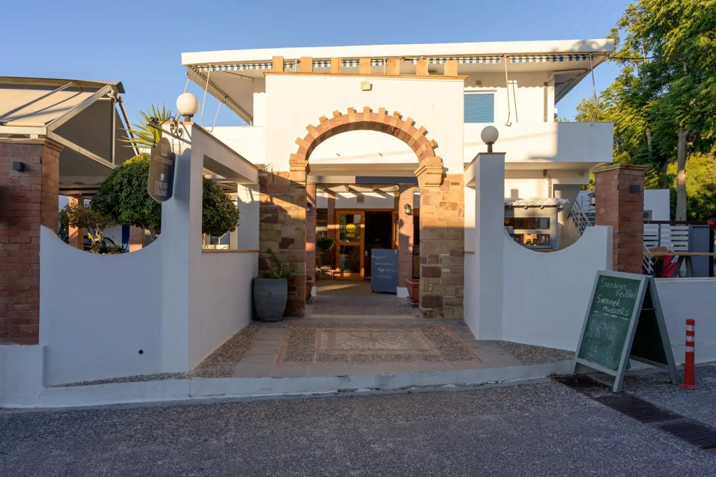 Ilioxenia Chios Studios & Apartments