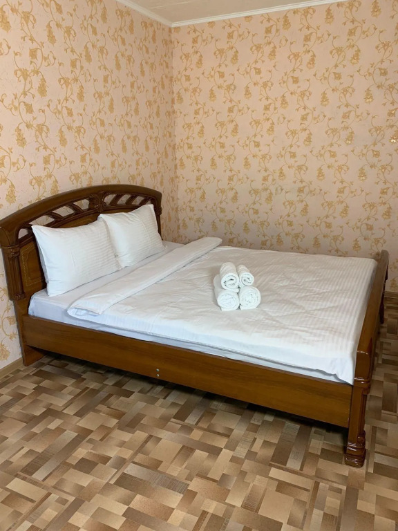 Home Hotel (Хоум Отель) на Институтской 7