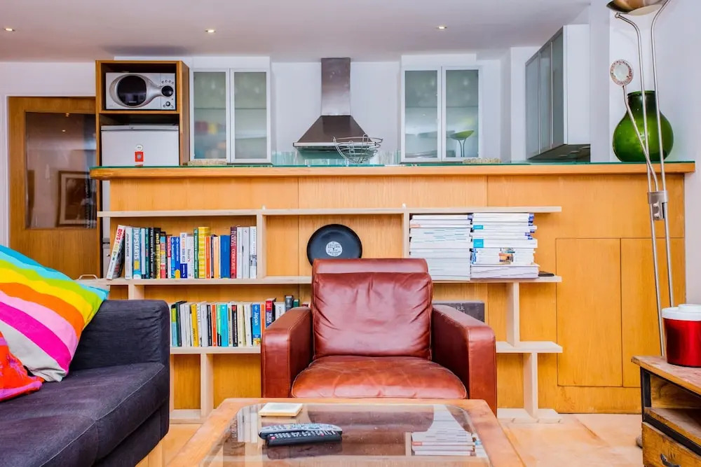 2 Bedroom Apartment with Patio - Sleeps 4