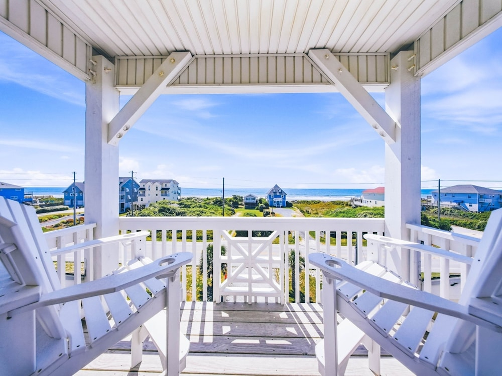 Lovin' Lowe Tide by Topsail Realty