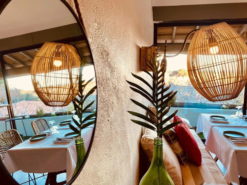 Château le Bouïs Hotel & Wine