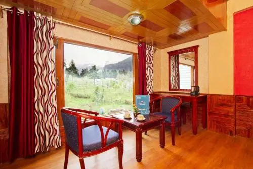 Hotel Monal