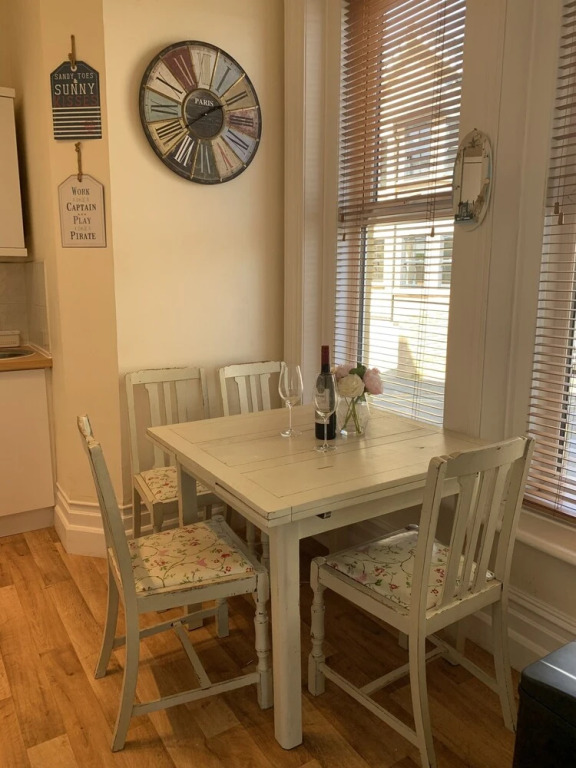 Charming 1-bed Apartment in Ventnor