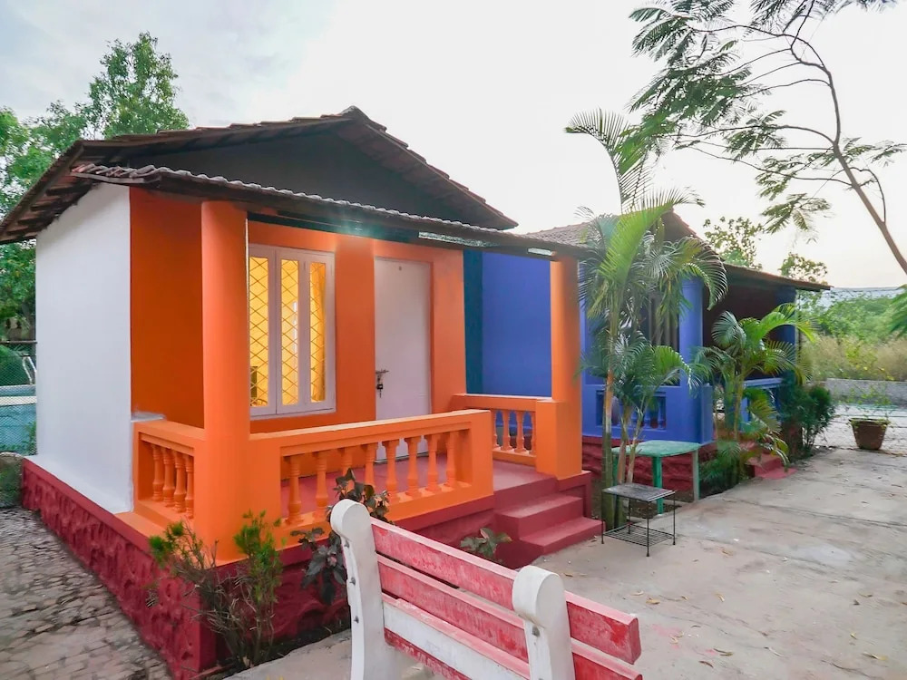 OYO 19577 Home Cozy Heritage Cottage Lonavala