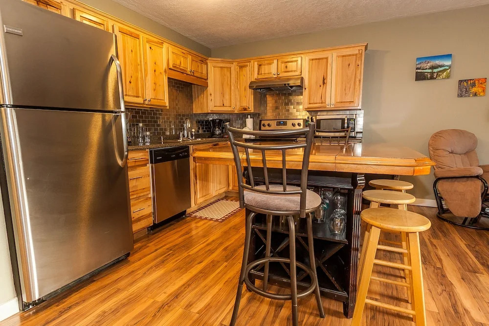 Dillon Valley West #206j by Summit County Mountain Retreats