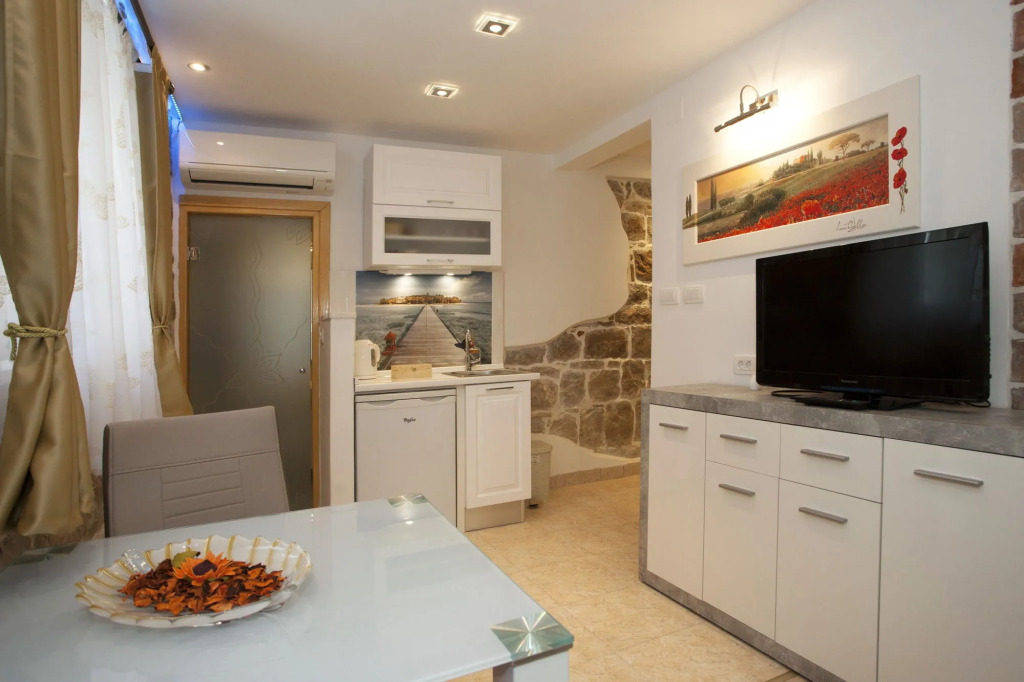 House Sandra