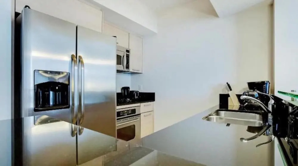 Fabulous Waterfront Miami Beach Sunny Isles Resort 2 Ensuite Bedroom Apartment w Stunning Views