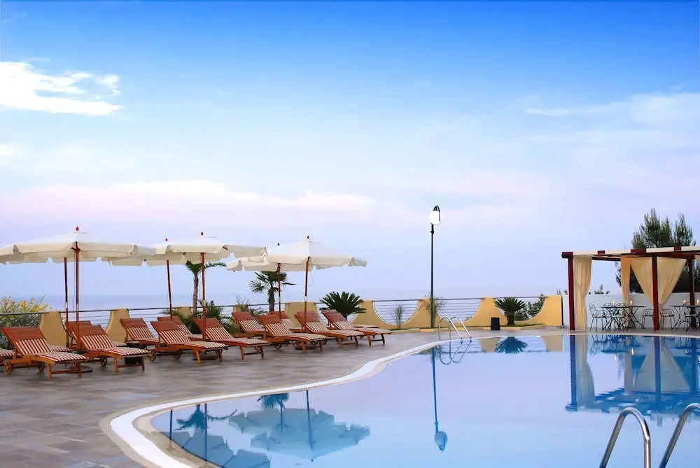 Apulia Hotel Baia dei Faraglioni Resort