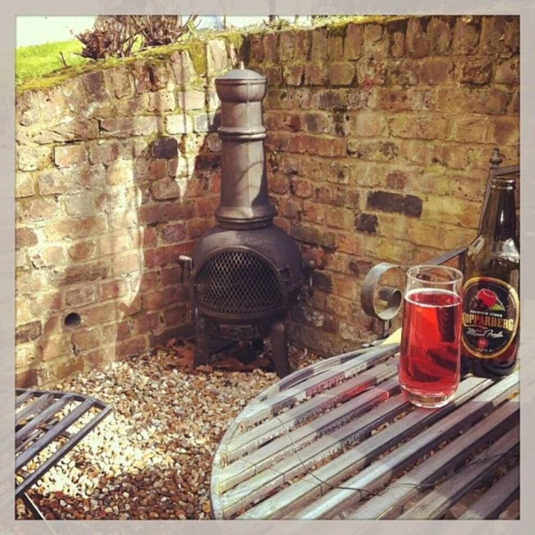 2-bed, Sleeps 4, Garden