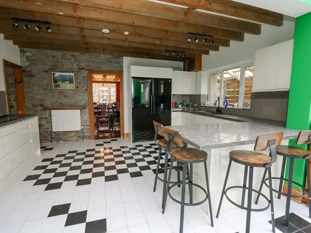 Cringoed House