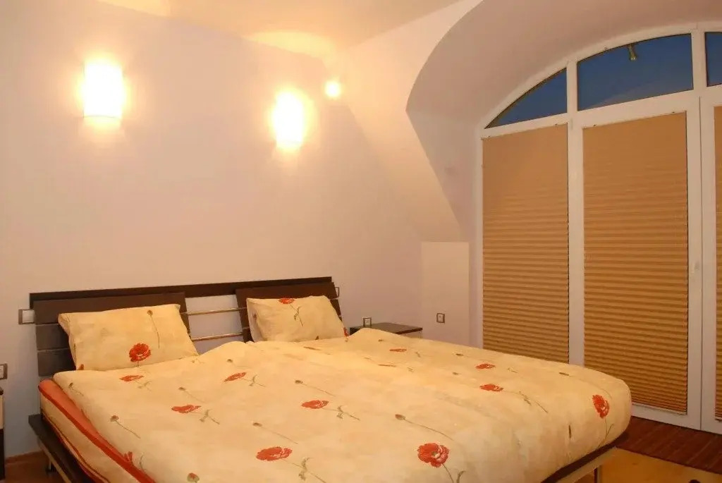 Hotel Avis