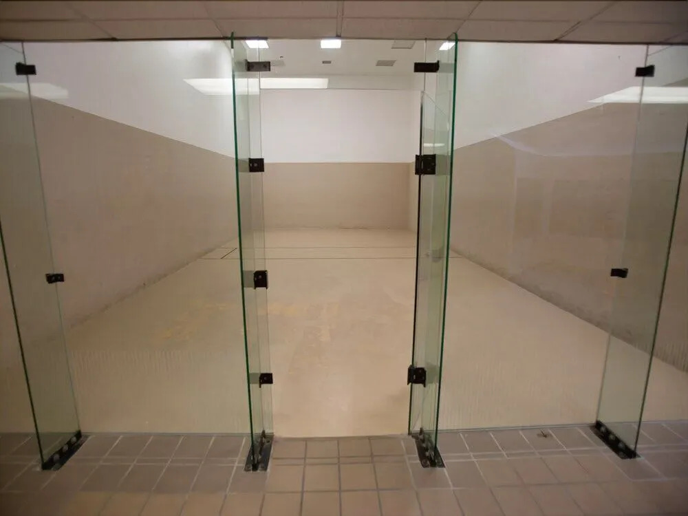 Phoenix East 301 - 3 Br condo by RedAwning