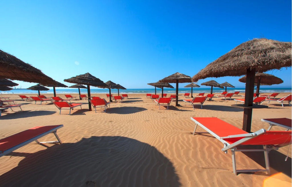 Conte Di Cabrera Hotel Club