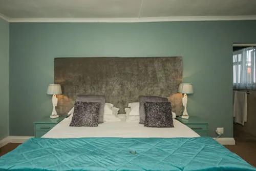 Whale Coast Lodge