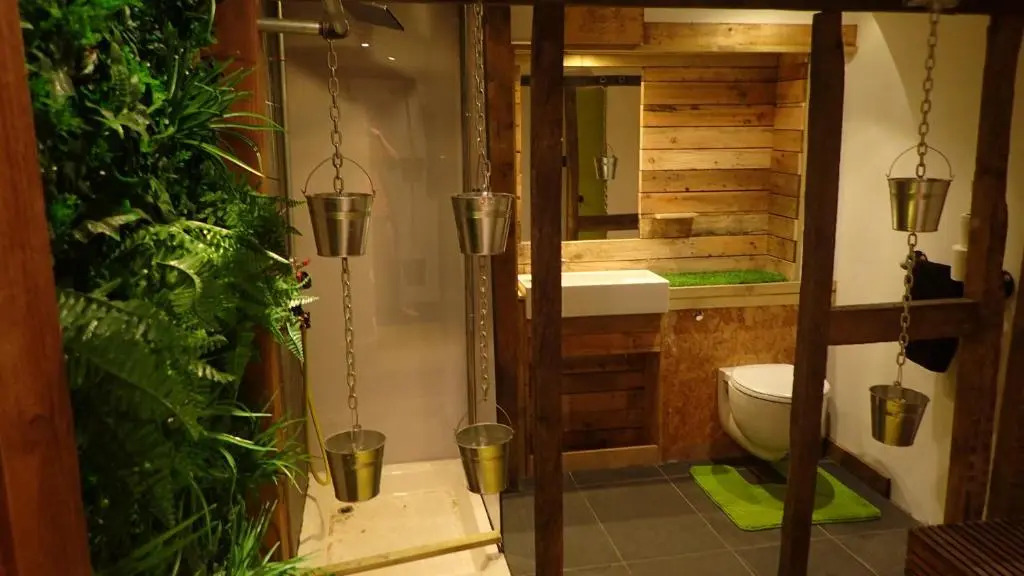 The Lodge Rooms
