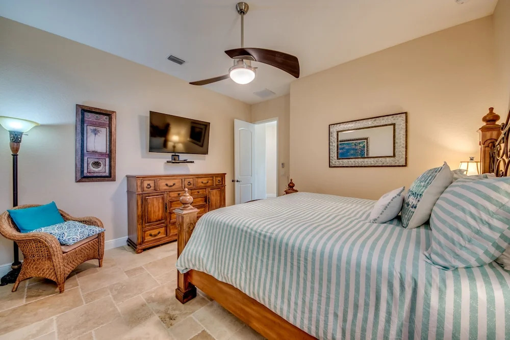 Villa Tritons Tide- Roelens Vacations