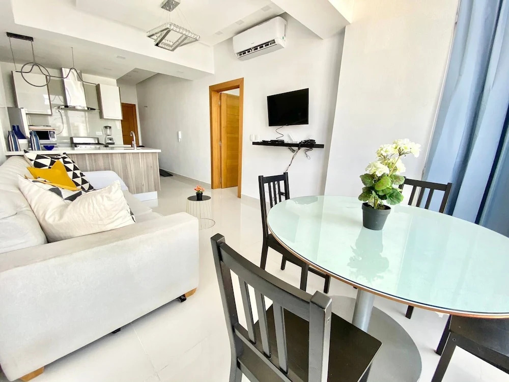 luxury 1br , Pool, Gym, Close Agora Mall