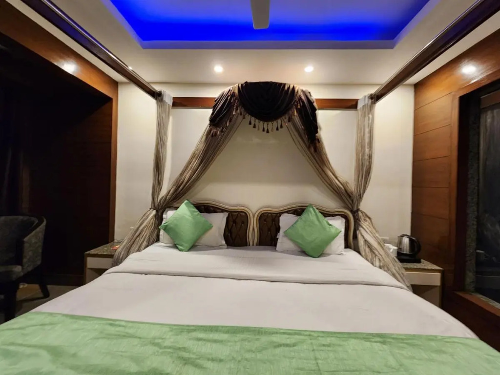 Hotel Himshri Mussoorie by Travellers Den