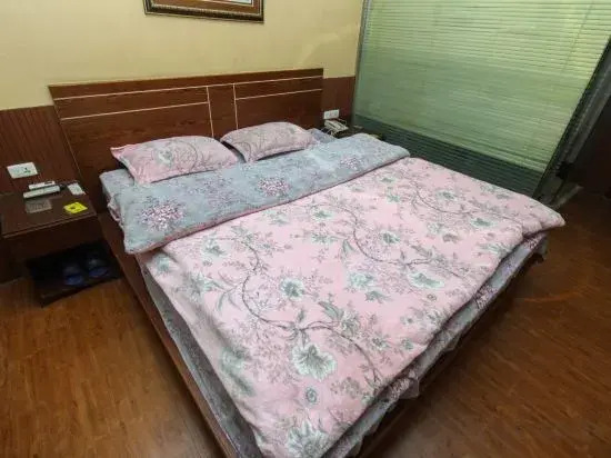 Tai He HuaBao Hotel