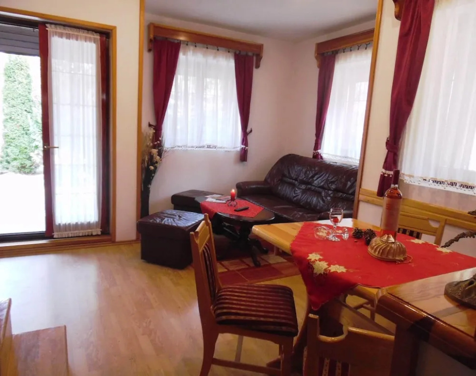 Kraljevi Konaci Zlatibor