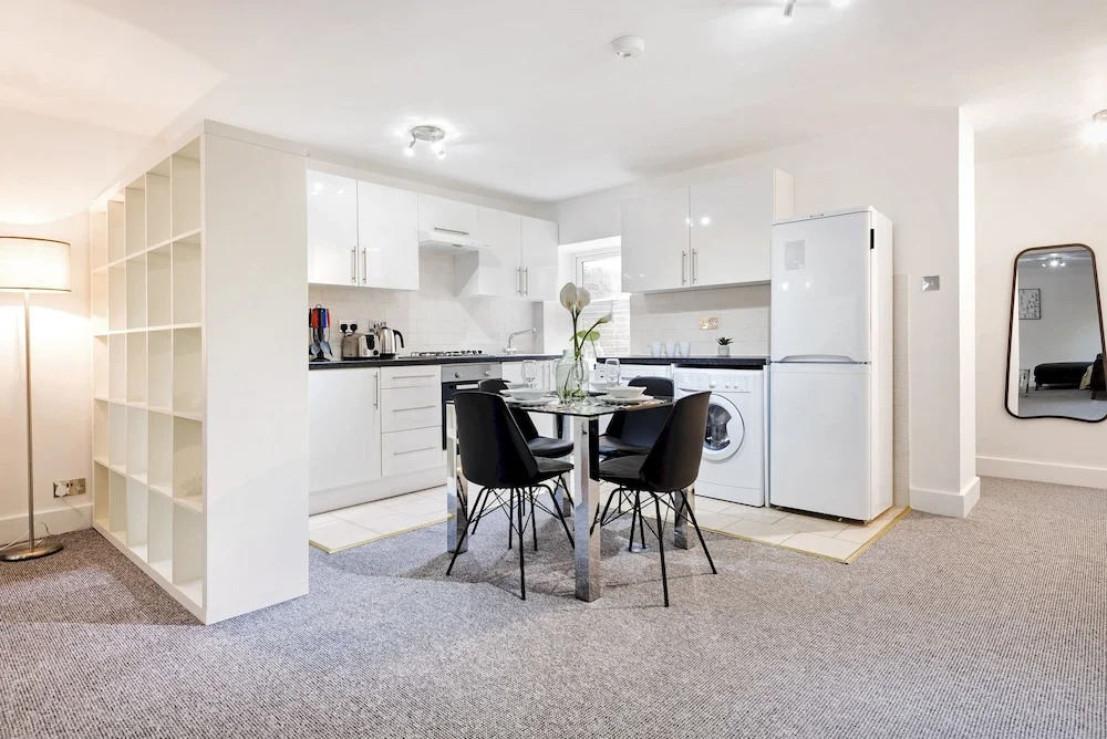 Modern Kensal Green Apartment