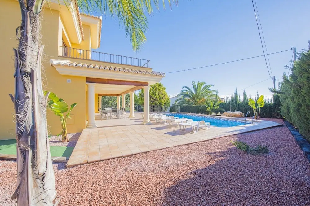Villa - 6 Bedrooms with Pool and WiFi - 104983