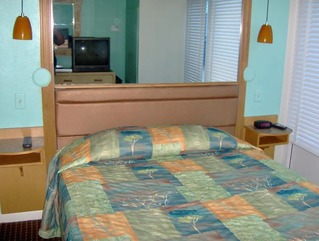 Islander Beach Resort - New Smyrna Beach