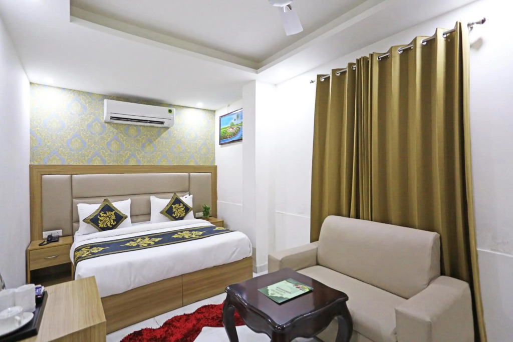 Hotel Decent Suites - Delhi Airport