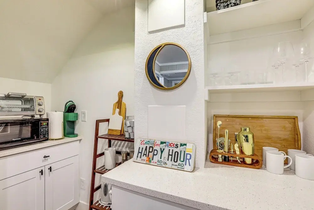 'southern Comfort at the Blue Door' in Sloan Lake