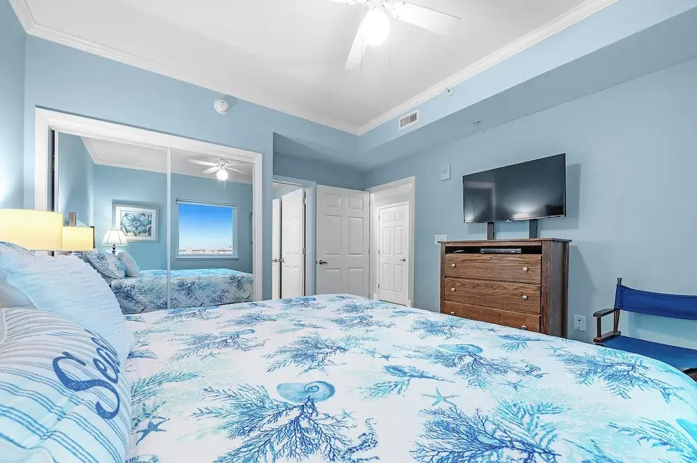 Sanibel Condos by Hosteeva